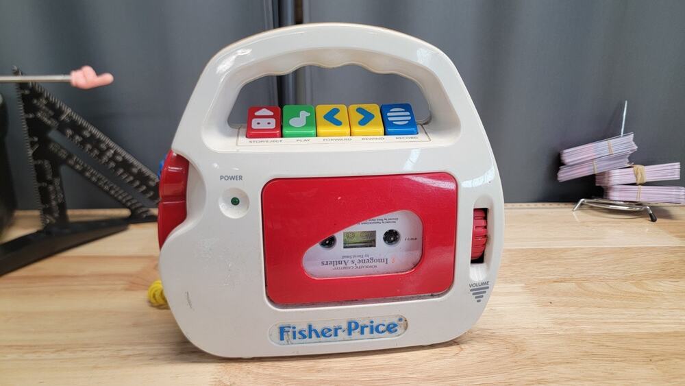 VTG 1992 Fisher-Price Cassette Tape Recorder Player 3800 For DISPLAY or PARTS